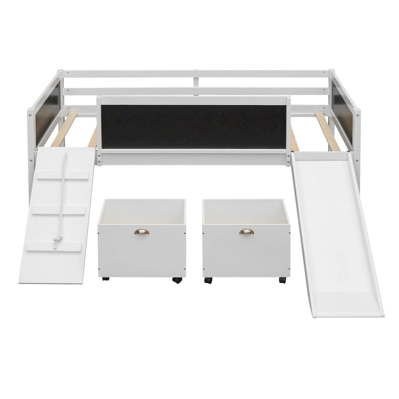 Lit mezzanine en bois, une place, avec trois tableaux noirs, deux boîtes de rangement et un toboggan
